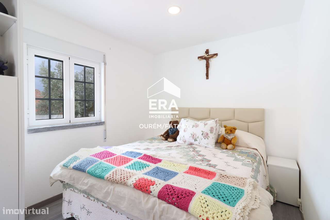 Moradia isolada T3+1-11