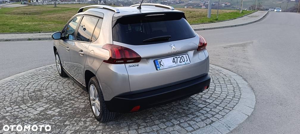 Peugeot 2008 1.6 BlueHDi Style - 14