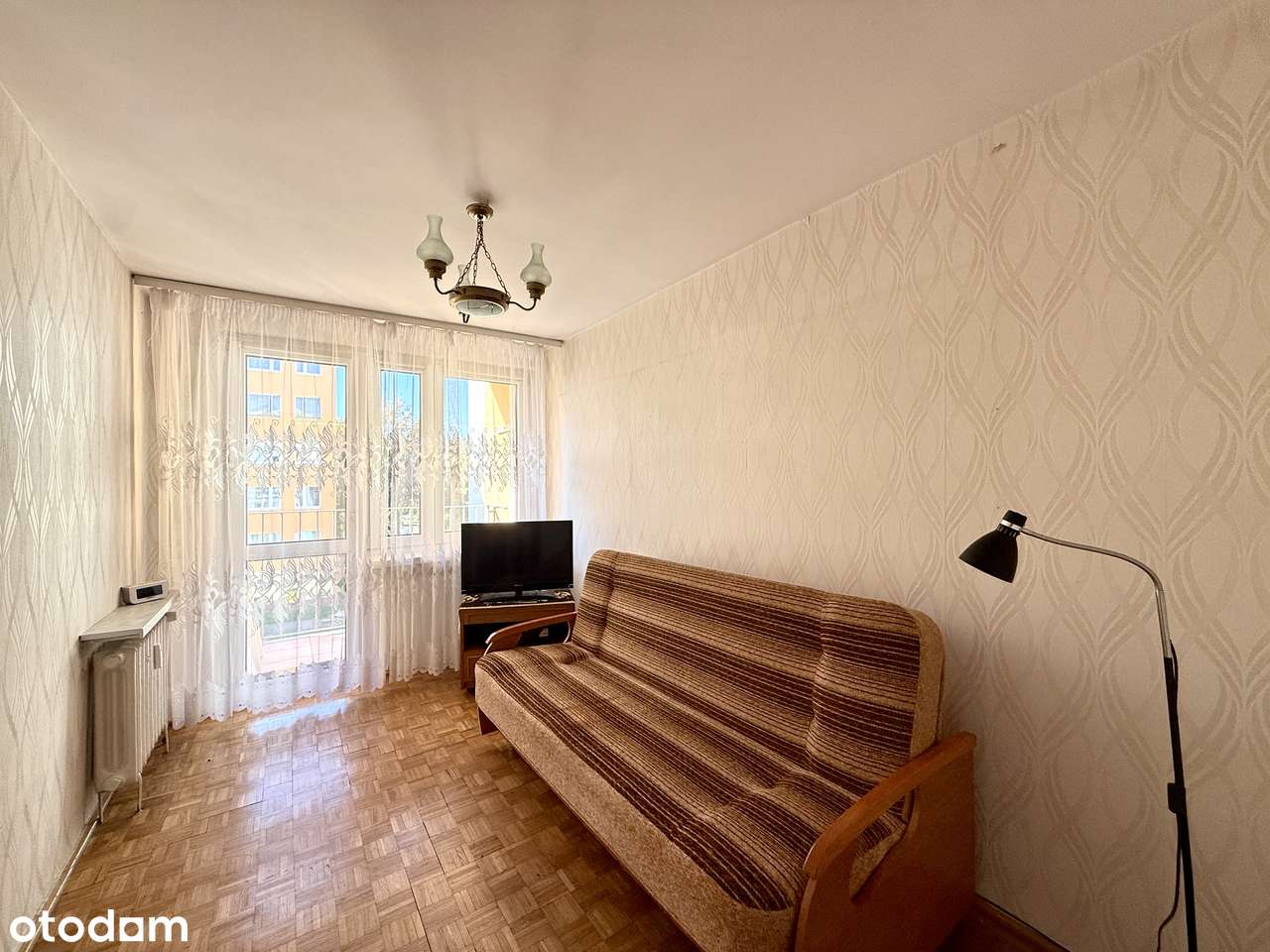 Do sprzedania 2 pokojowe mieszkanie w Dzierżoniowie, osiedle Błękitne-3