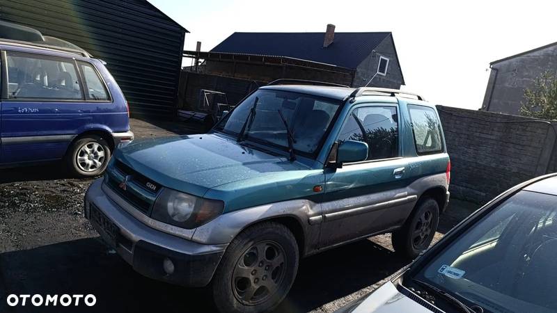 30474 MITSUBISHI PAJERO 1.8 16V NA CZĘŚCI KOD LAKIERU F99H00 - 2