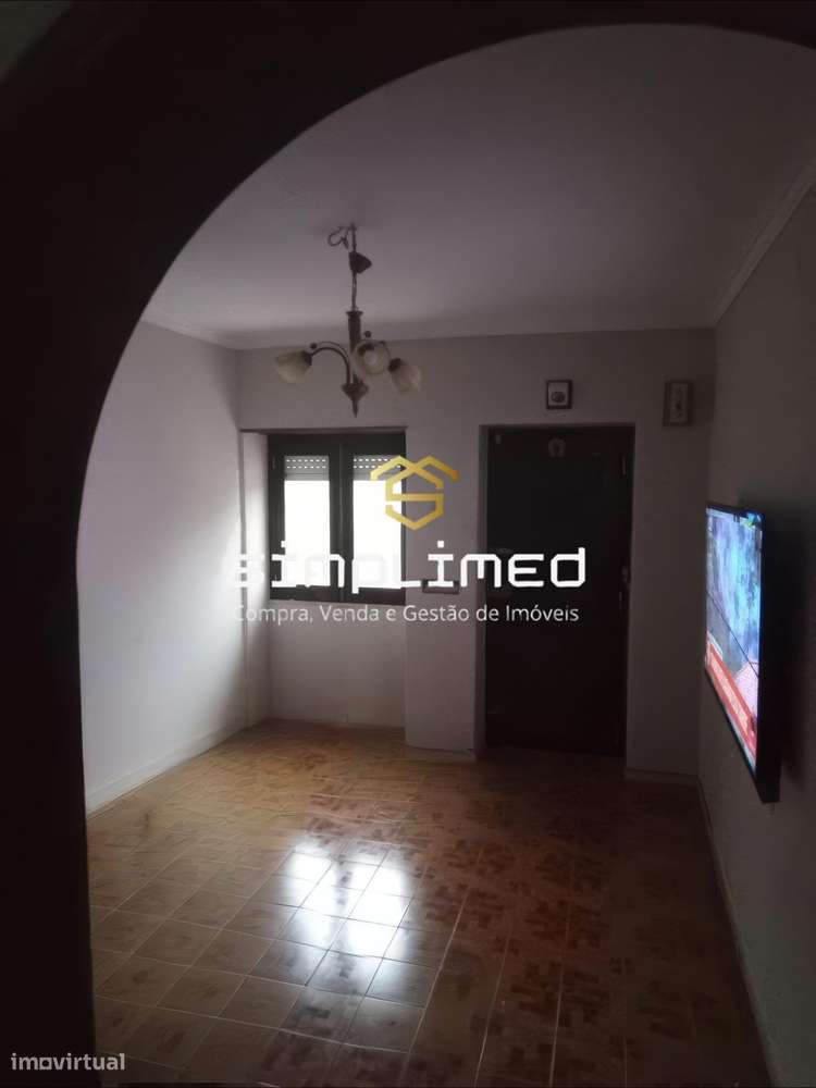 Moradia T2 localizada em Tomar com Logradouro-10