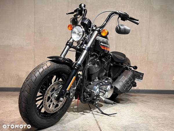 Harley-Davidson Sportster Forty-Eight - 4