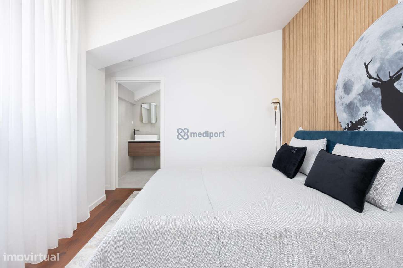 APARTAMENTO T3 JUNTO AO CASTELO LEIRIA - FACÇÃO E-18