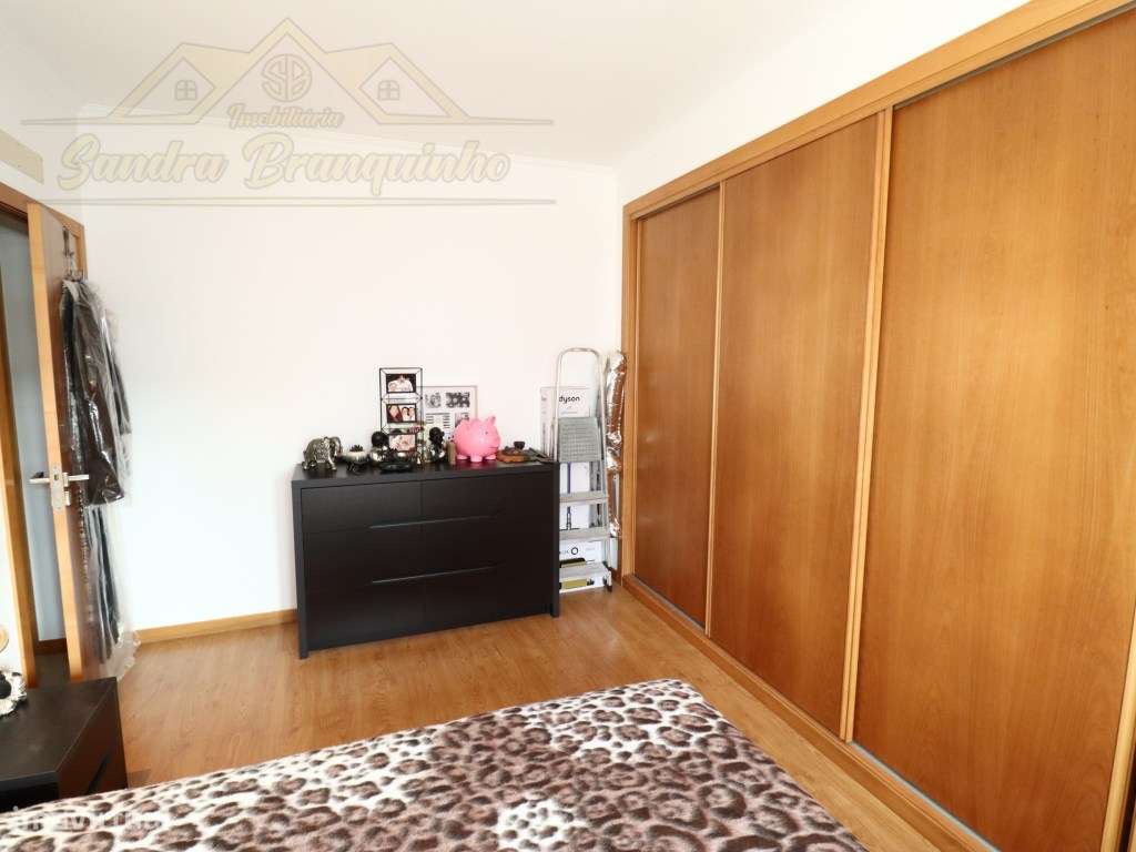 Moradia T3 com garagem e logradouro-49