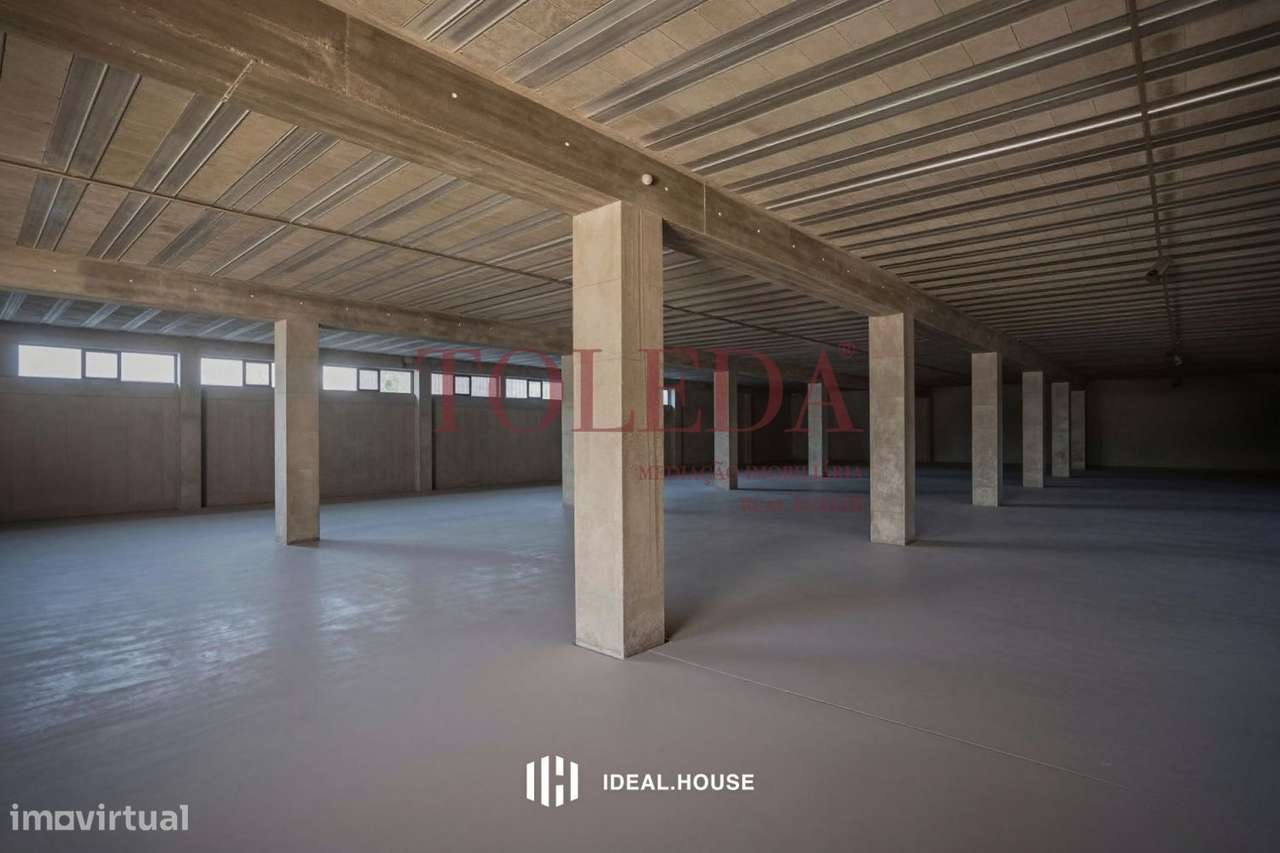 Armazém com 700m2 em zona Industrial - Grande imagem: 4/26
