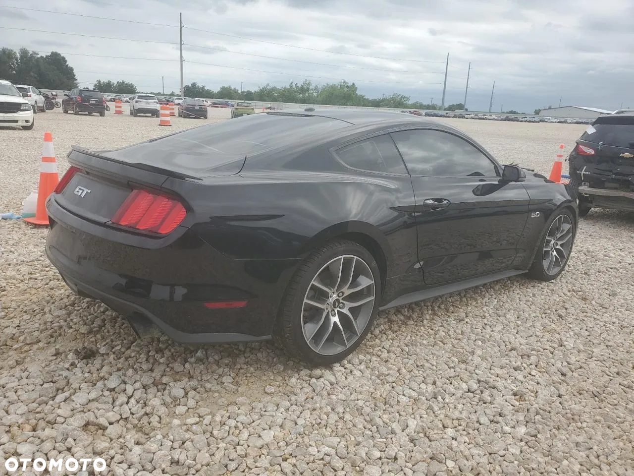 Ford Mustang 5.0 V8 GT - 5