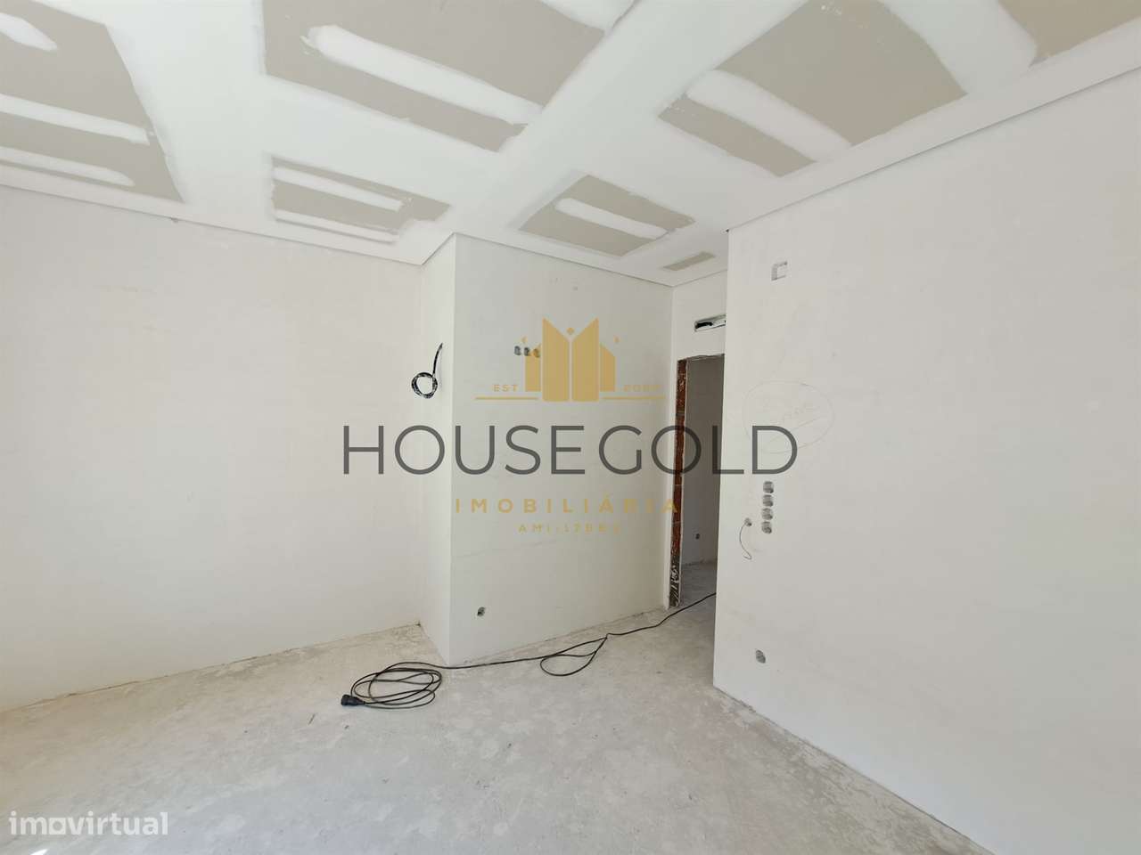 Moradia Nova T3 (MR-301)-8