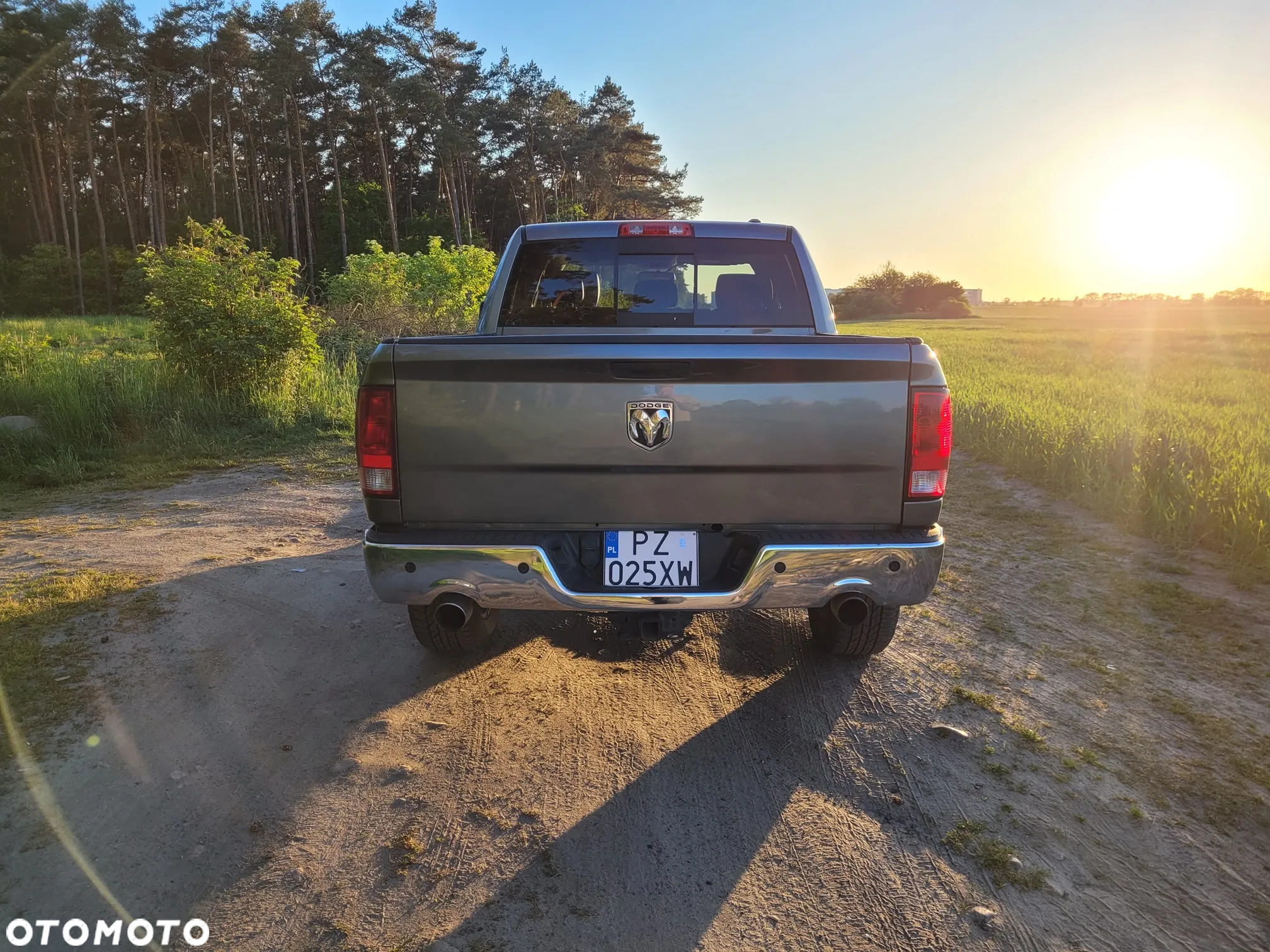 Dodge RAM 1500 5.7 4x4 - 7