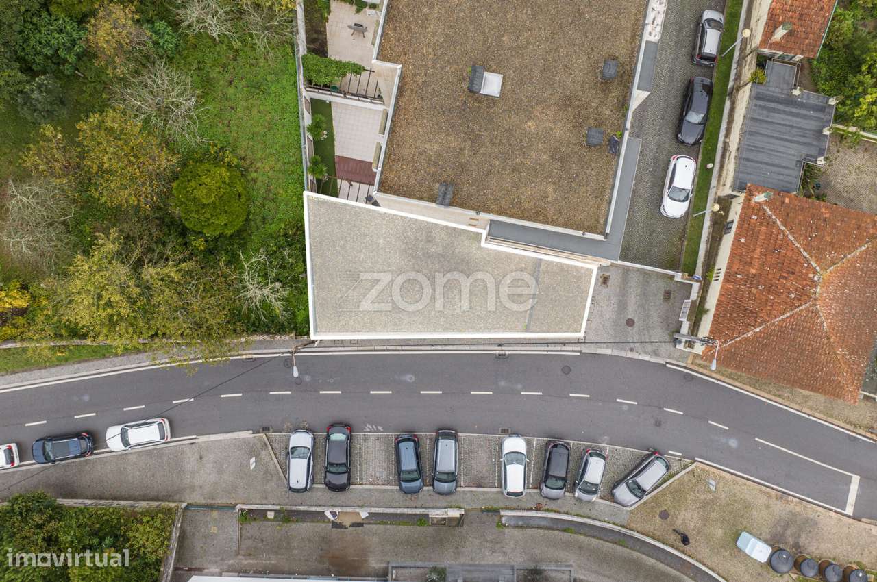 Loja ao Aeroporto do Porto - Grande imagem: 2/23