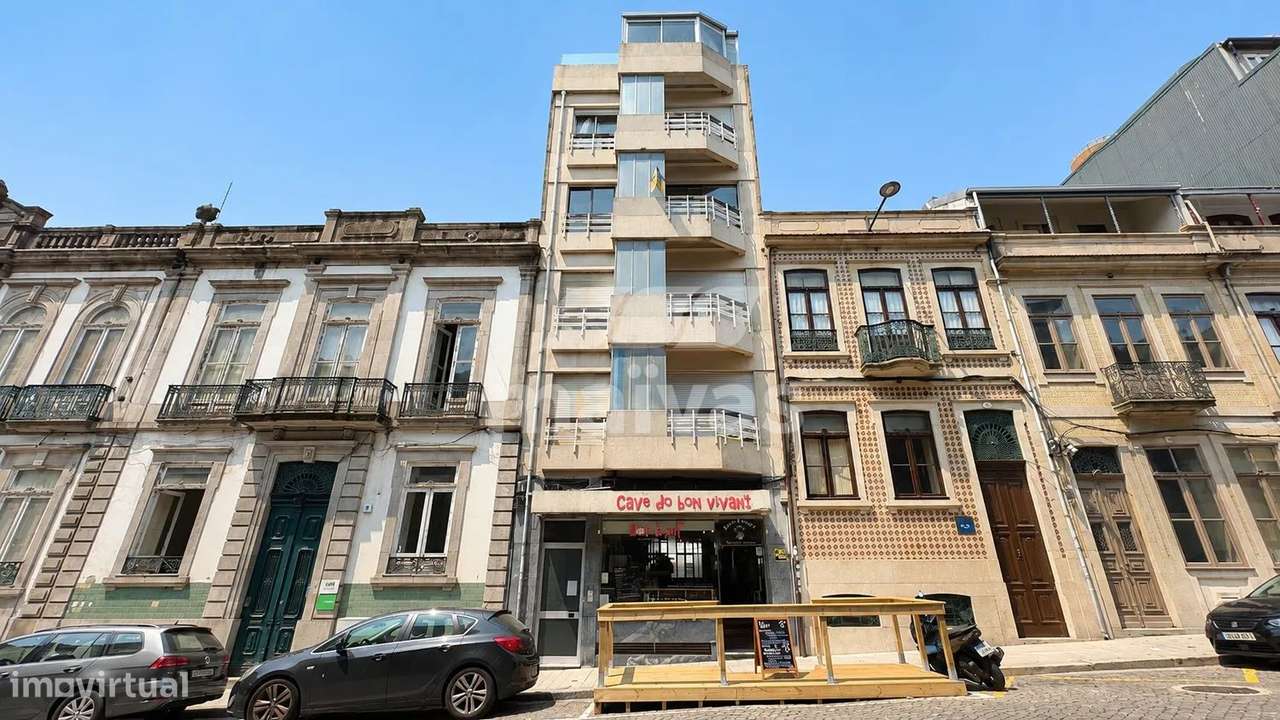 Apartamento T1 - Rua Santa Catarina, Porto-0