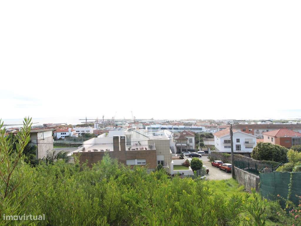 Terreno de construção - Grande imagem: 3/7