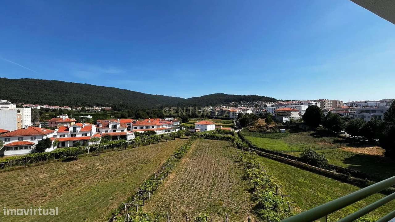 Apartamento T2 com Varanda e Vista em Viana do Castelo-14