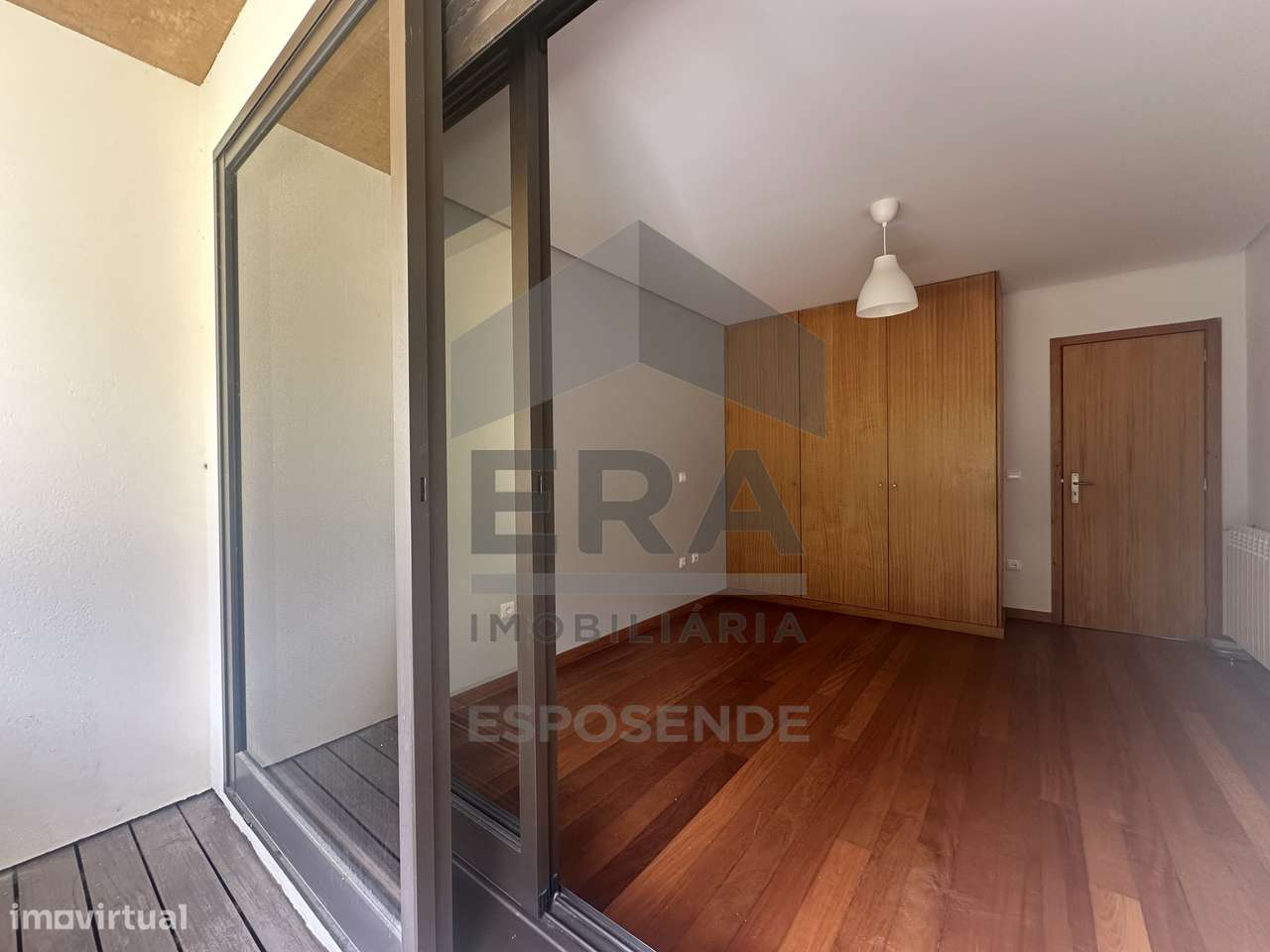 Moradia com vista mar nas Marinhas-23