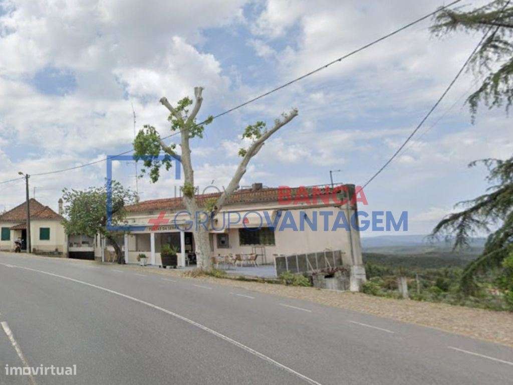 Moradia T3 + Restaurante em Salgueiro do Campo, Castelo Branco. - Grande imagem: 3/5