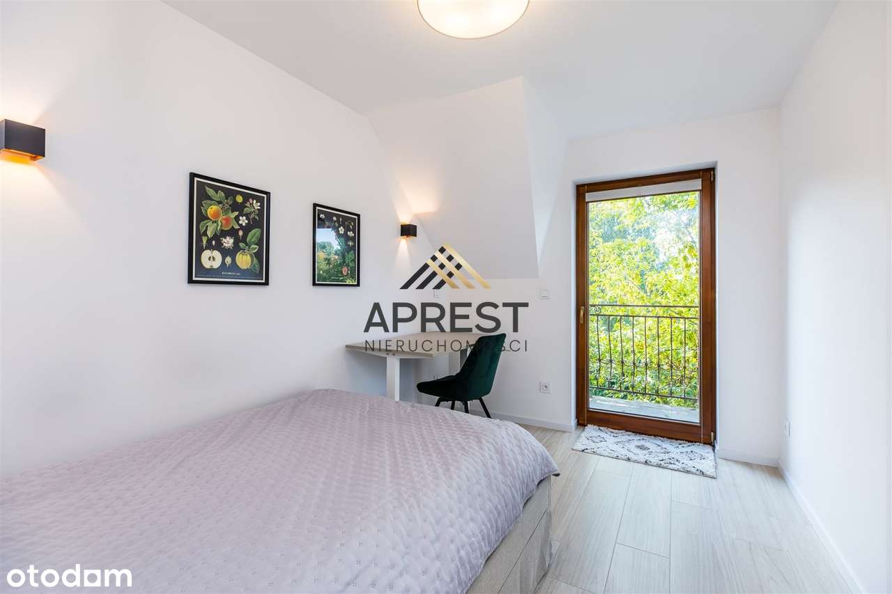 Wyjątkowy dom w Borku Fałęckim z ogrodem-10