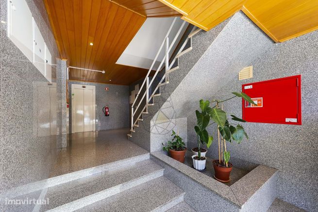 Apartamento com 1 Quarto  na Urbanização Horta da Raminha  em Portimão-29