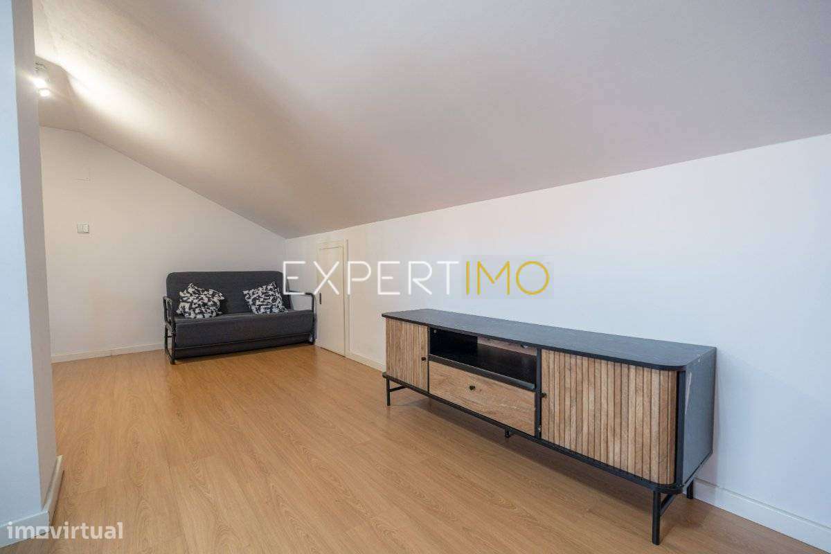 T3 Duplex com Terraço e Anexos | Centro de São Martinho do Bispo –...-22