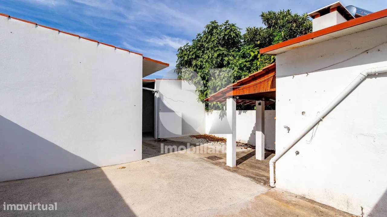 Moradia T5 | boxes para cavalos | Golegã-15