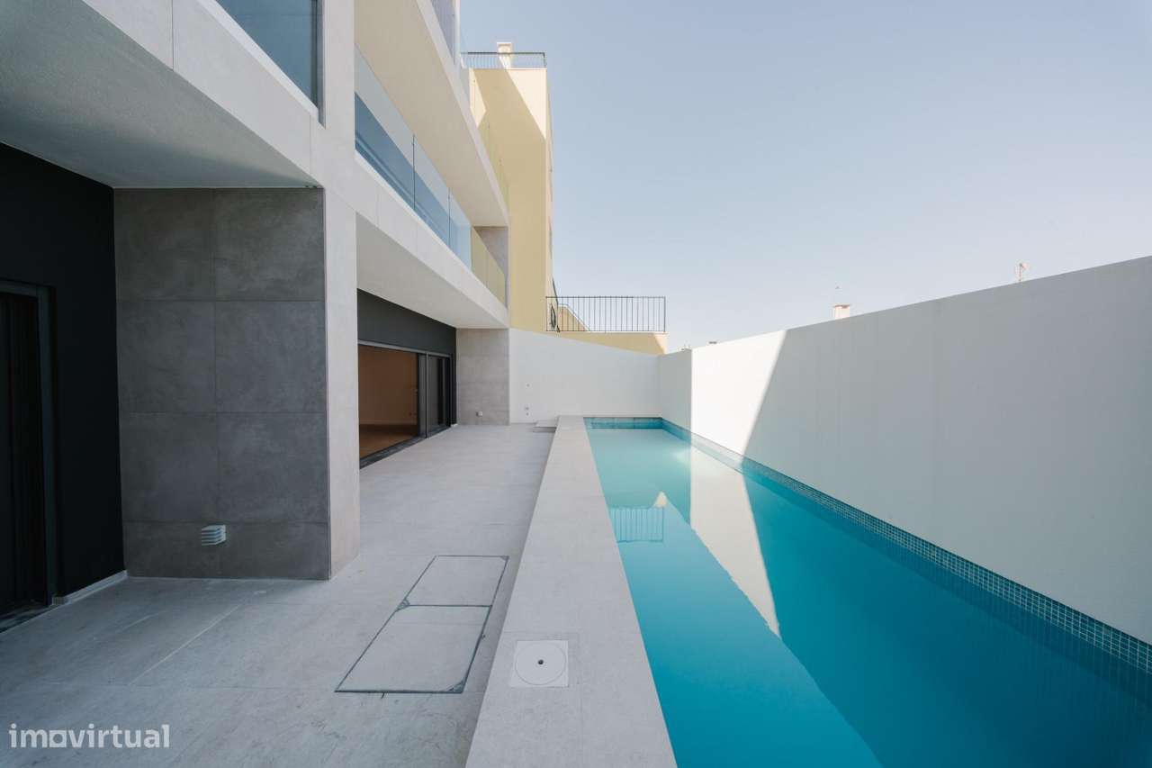 Moradia T5 de Luxo com Piscina e Vista Panorâmica em Mealhada, Loures-43