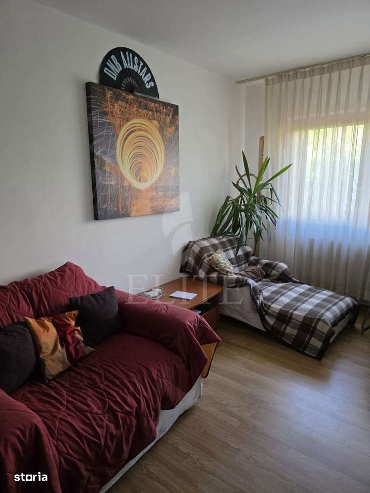 Apartament 3 camere în zona MOGOSOAIA-5