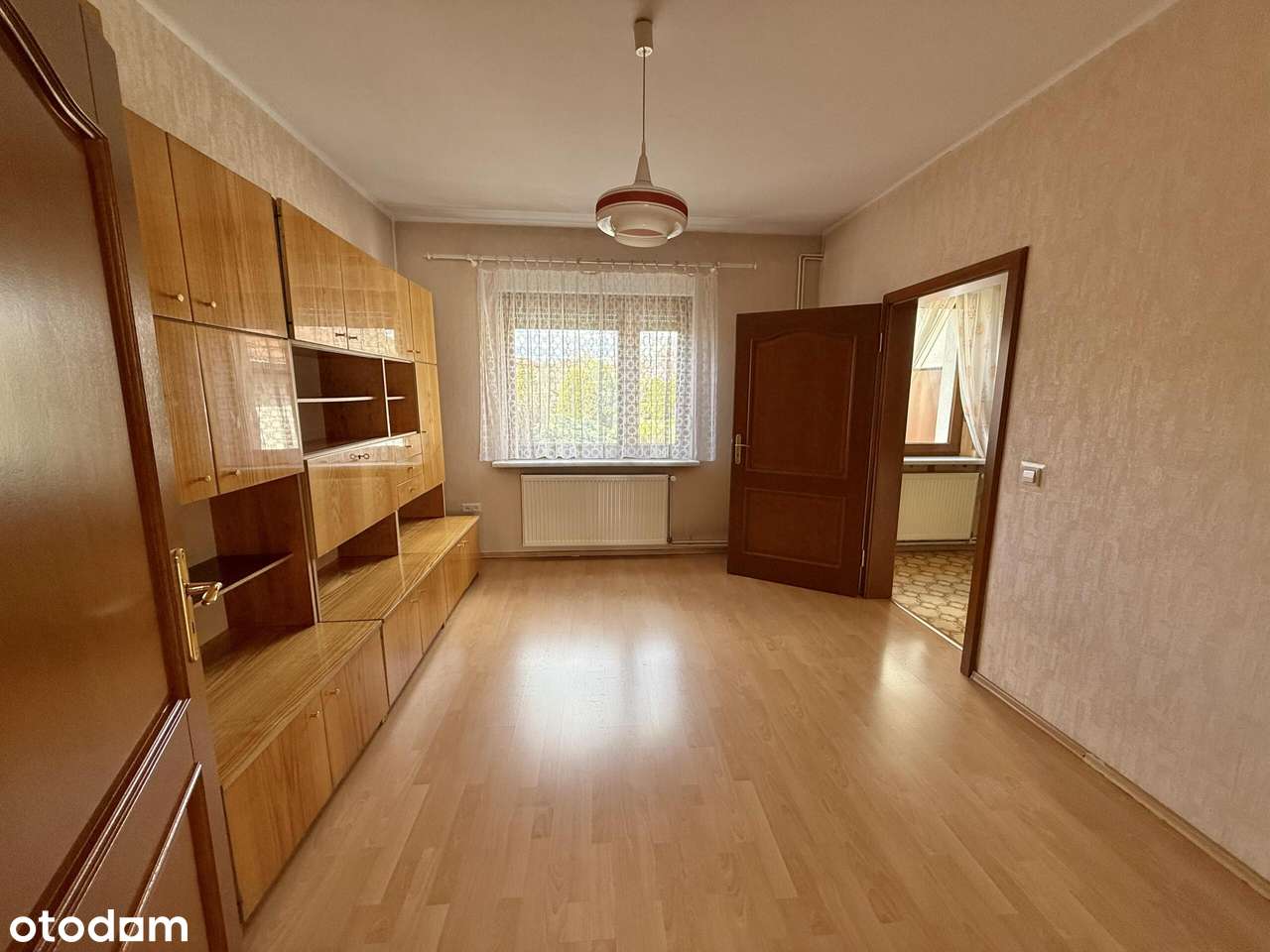 Dom w zabudowie szeregowej z dużym ogrodem-5