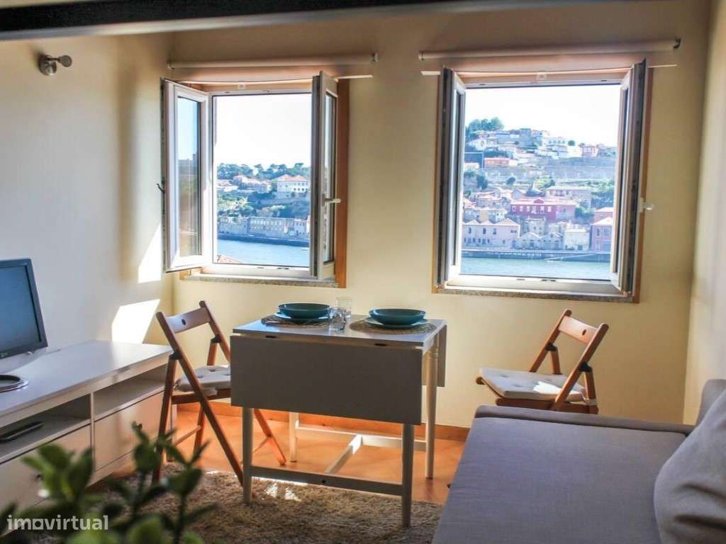 Predio Reabilitado c/ 5 Fraçoes com Licença de Alojamento Local com...-1