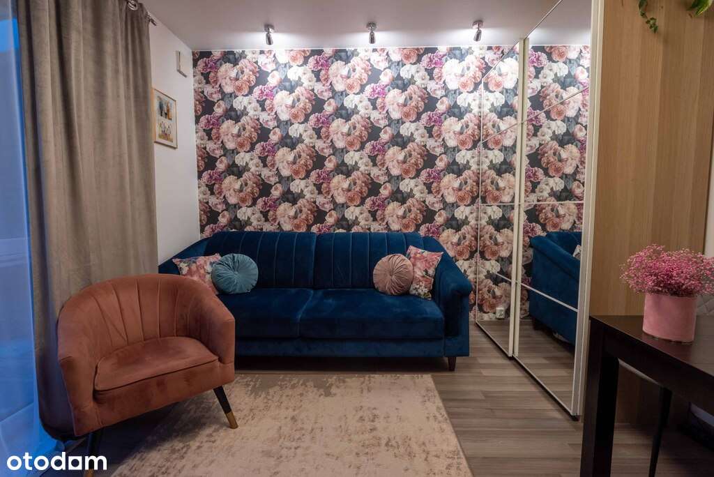 3 pok. z dużym tarasem i działką w centrum Marek-13