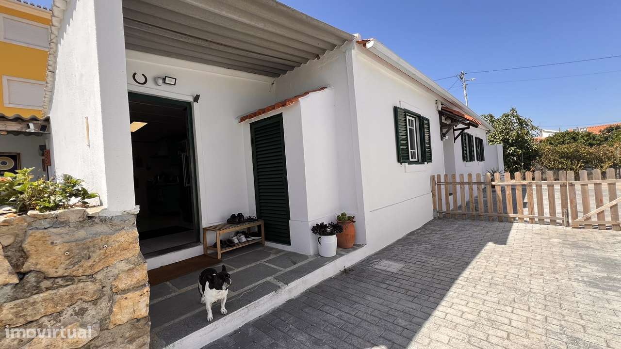 Moradia T2 + 1, localizada numa zona tranquila São Pedro da Cadeira - Grande imagem: 4/26