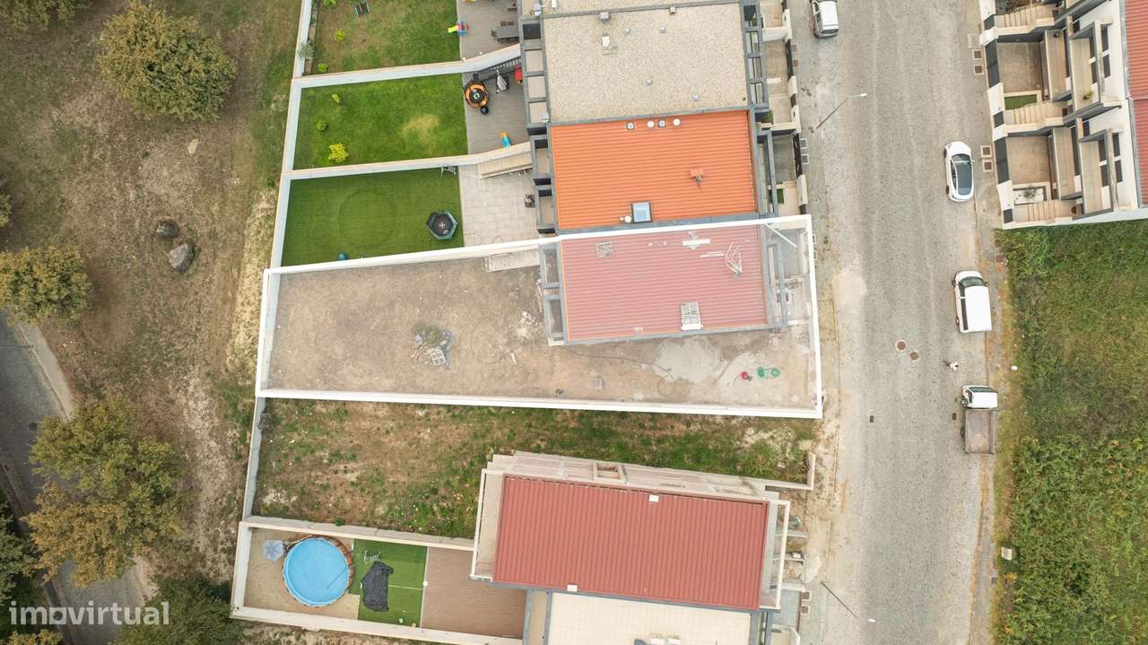 Moradia em Gaveto T4 em UDF de Merelim (São Pedro) e Frossos - Grande imagem: 4/17