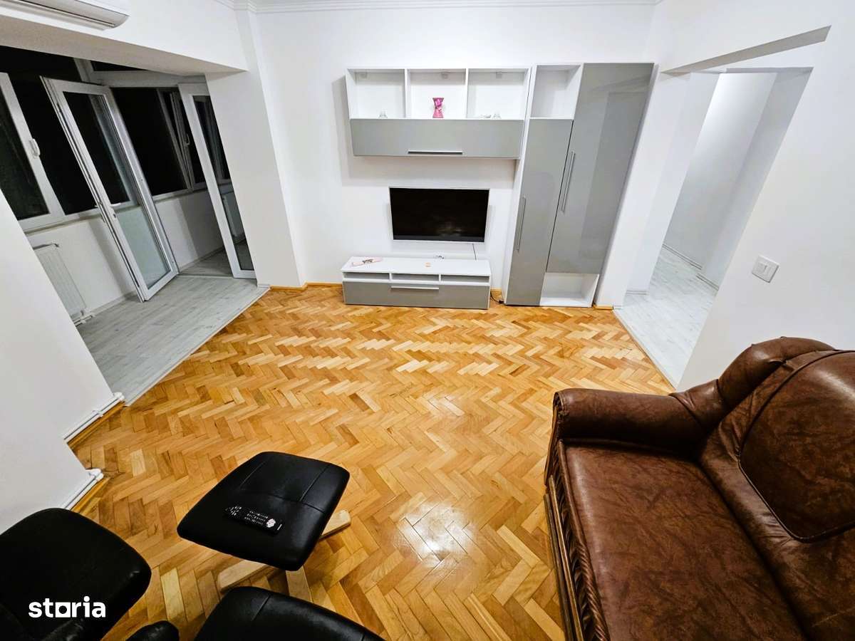 Apartament 3 camere complet renovat Zona Fabra - Imagine principală: 5/15