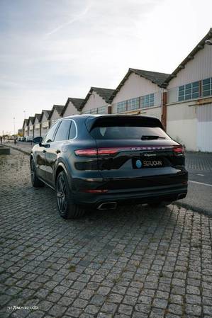 Porsche Cayenne - 5