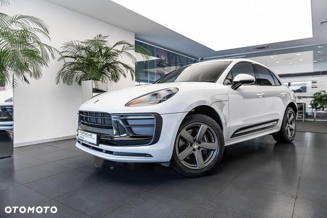 Porsche Macan Standard - 16