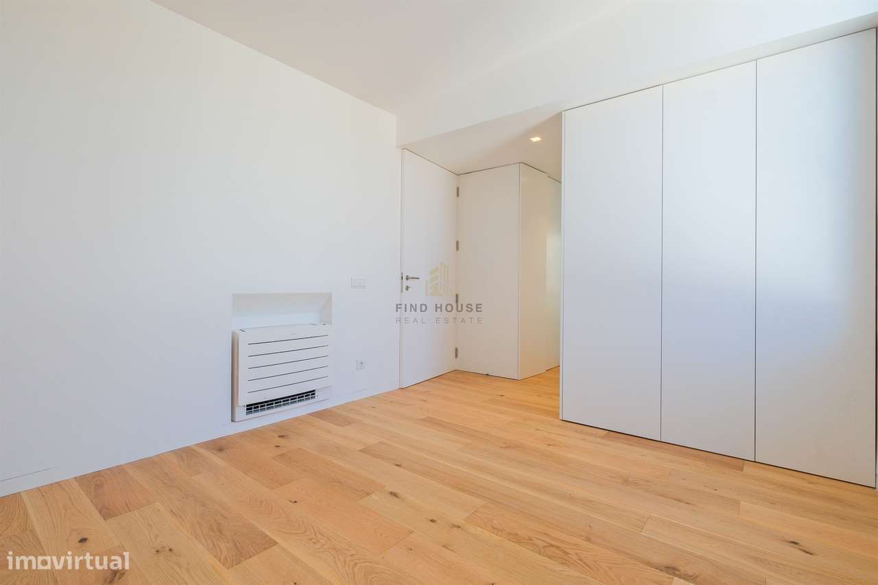 Moradia Isolada T4 com jardim e Garagem Box em Tires, São Domingos de-22