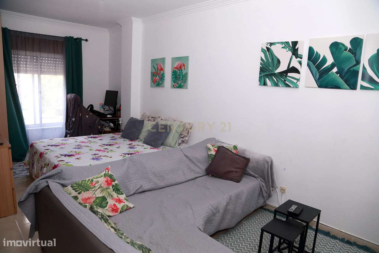 Apartamento T2, 1º andar na Qta. Courela, Paio Pires - Seixal-10