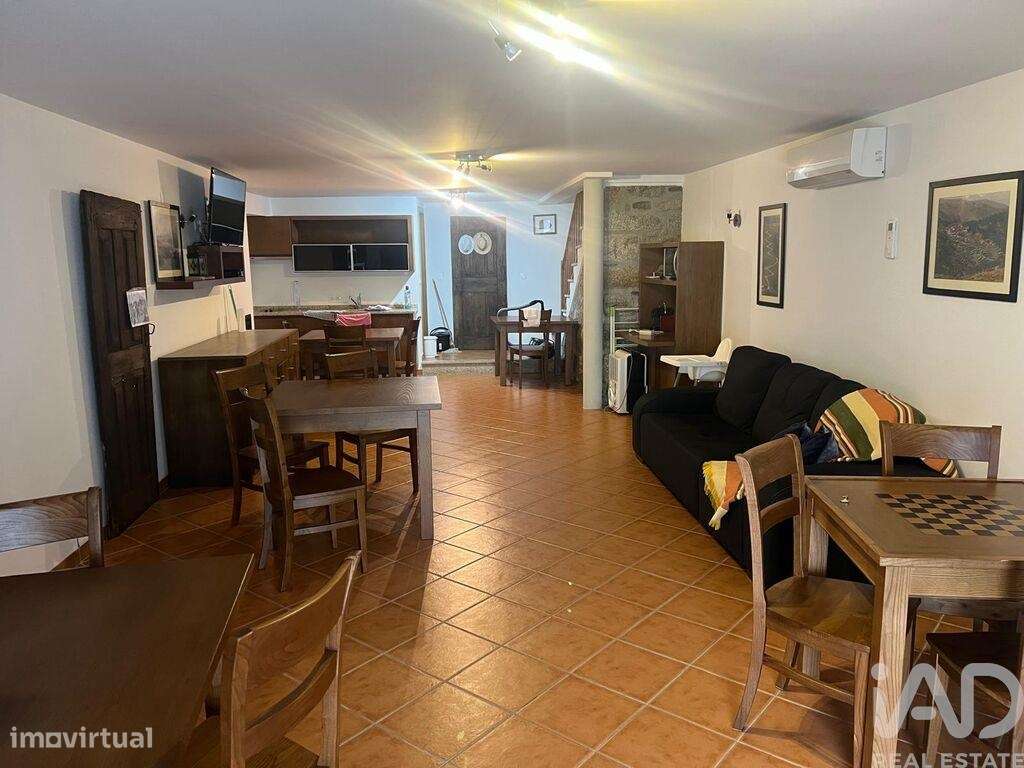 Casa / Villa T4 em Carvalhais e Candal de 275,00 m2 - Grande imagem: 4/18