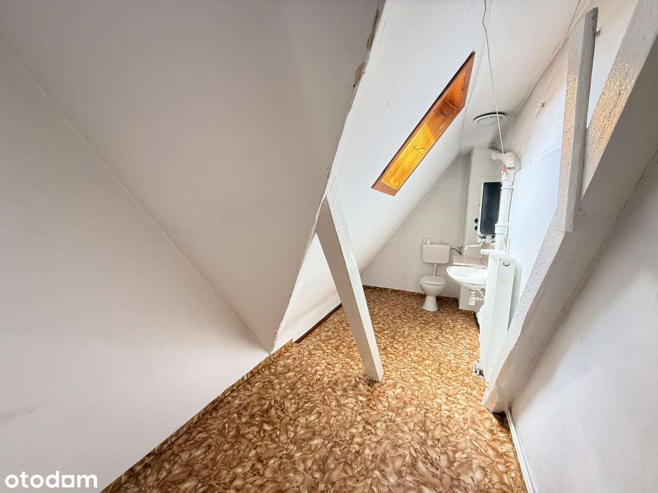 Dom w zabudowie szeregowej z dużym ogrodem-9