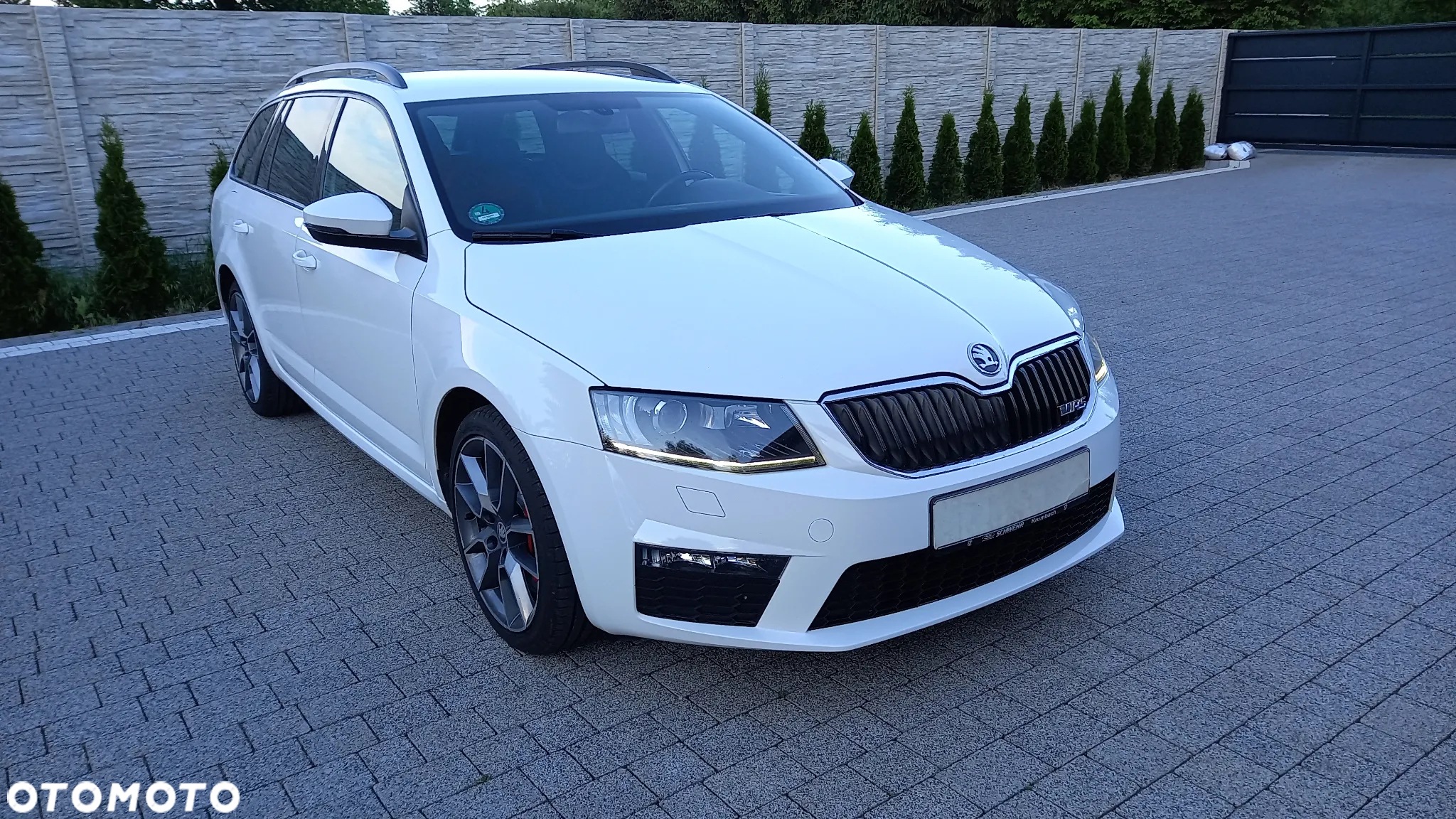 Skoda Octavia Combi 2.0 TDI RS - 12