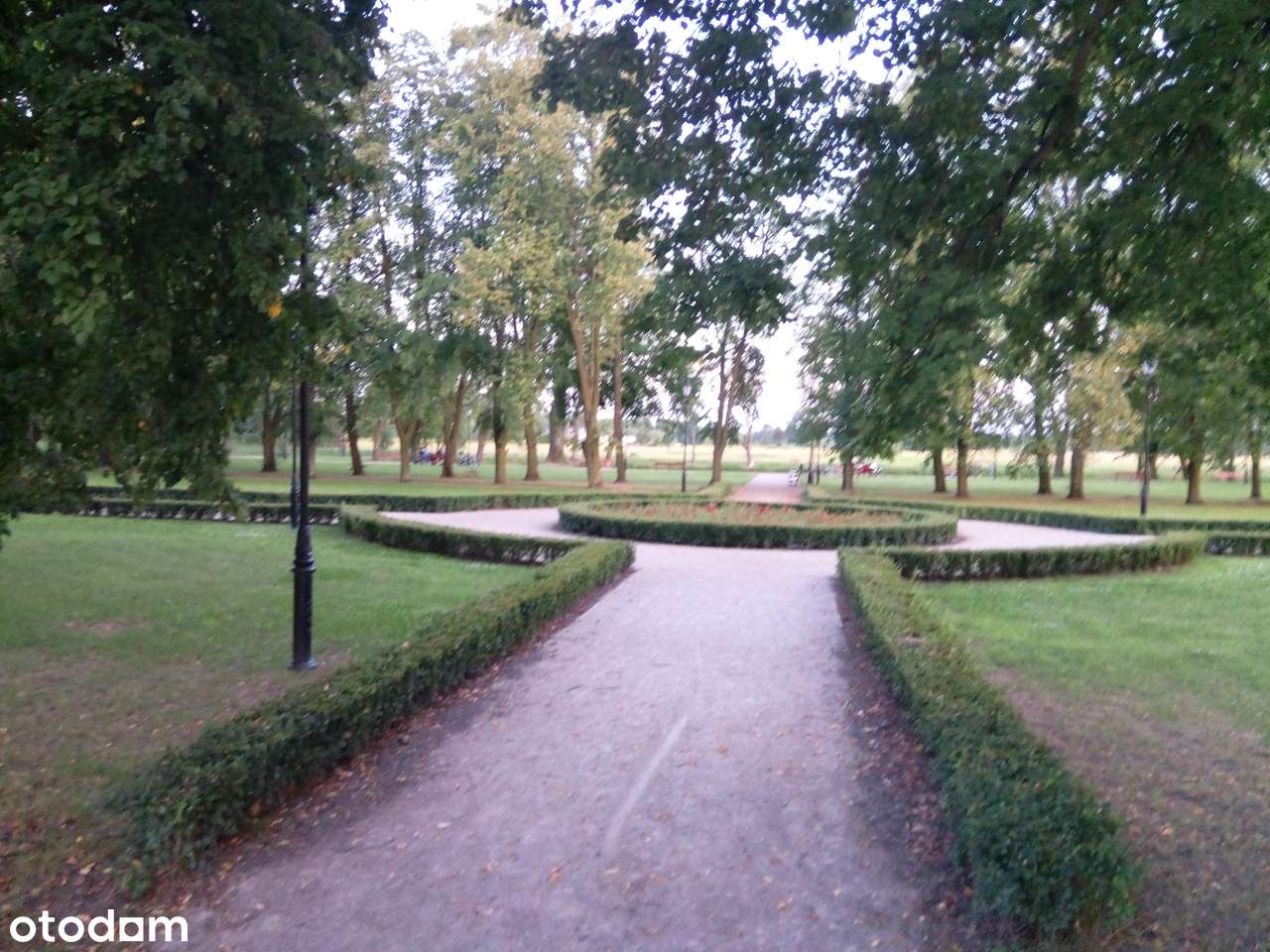 Piekna dzialka 1000m2 w nowczesnym osiedlu, blisko trasy S8 - Pełny obrazek: 4/8