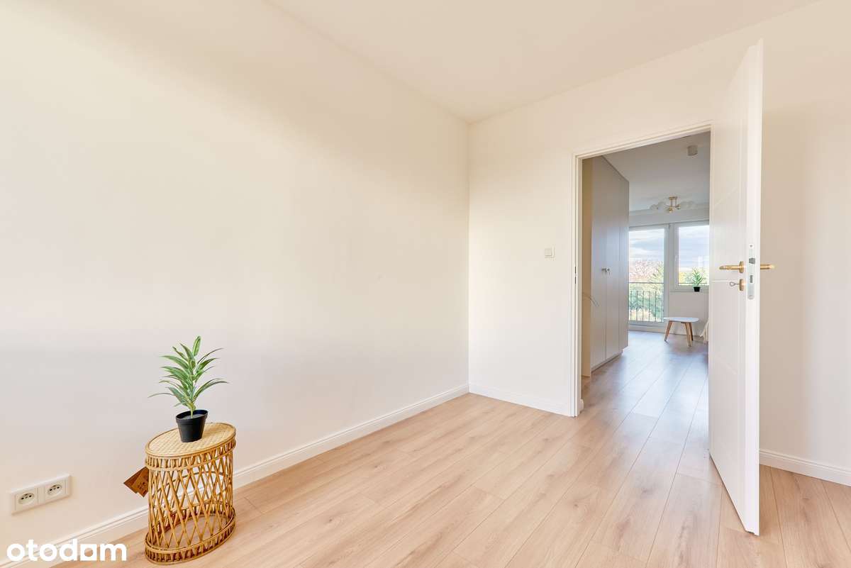 Mieszkanie 4-pokojowe PO GENERALNYM REMONCIE winda,  miejsce postojowe-16