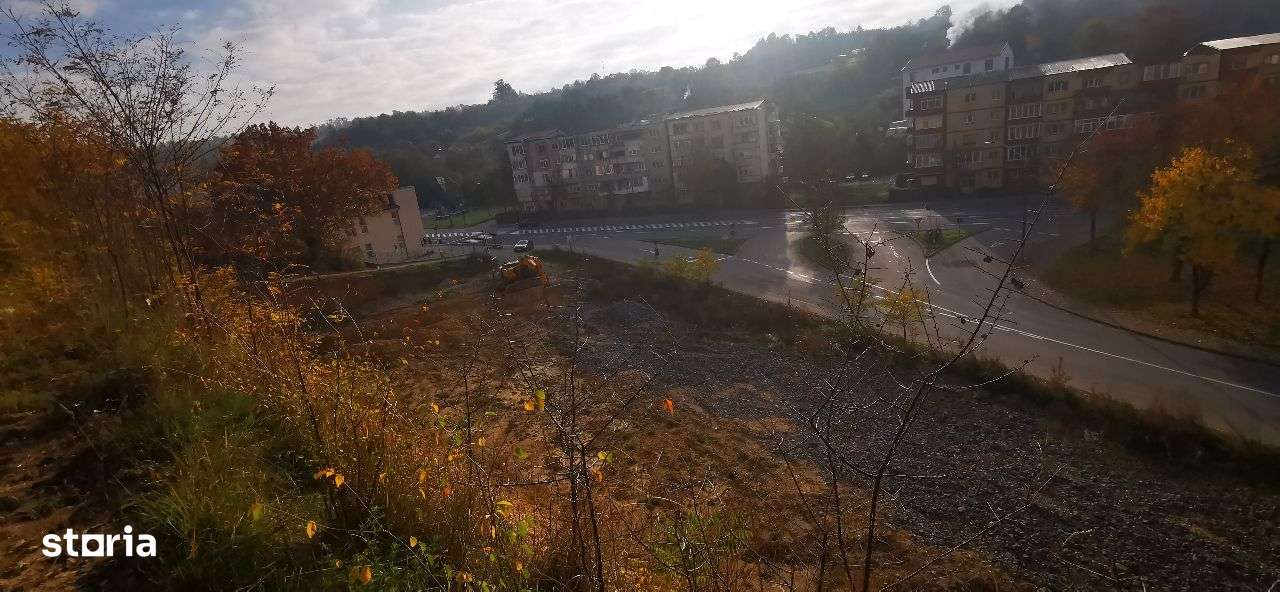 Teren intravilan 2 nivele PUZ spatii comerciale si locativ 1500 respec-2