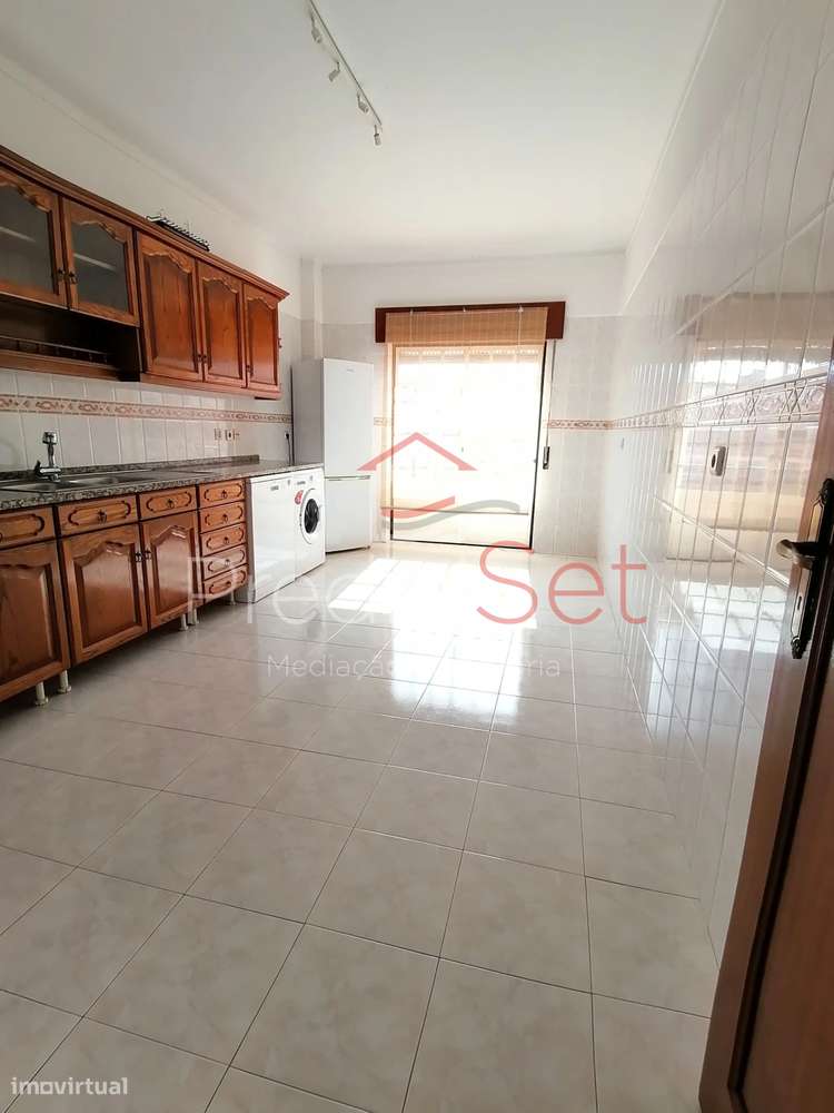 Apartamento T2 - Centro do Pinhal Novo-11