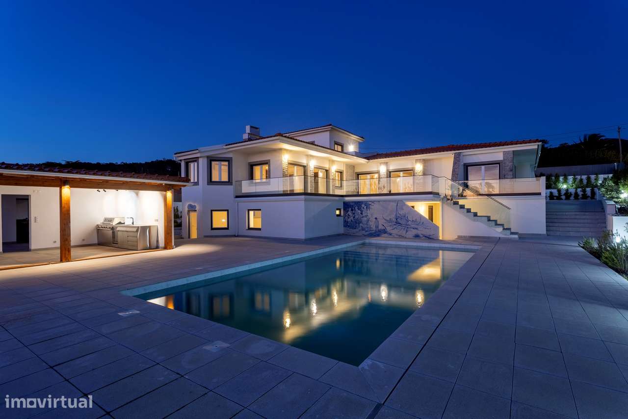Moradia T6 com Piscina, Vista Mar e Terreno de 3.920 m² | Azoia, Sintr-14