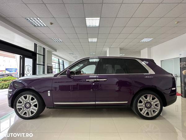 Rolls-Royce Cullinan Standard - 13