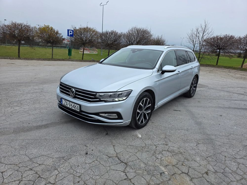 Volkswagen Passat B8 2.0 TDI SCR DSG 4Motion Business 2022