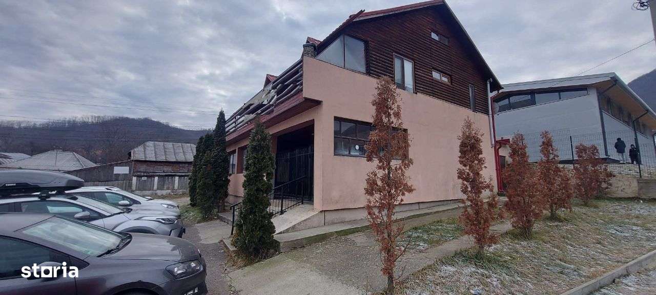 Localitatea Sarata - Sp.Comercial- 121 mp - comert / birouri / depozit - Imagine principală: 4/12