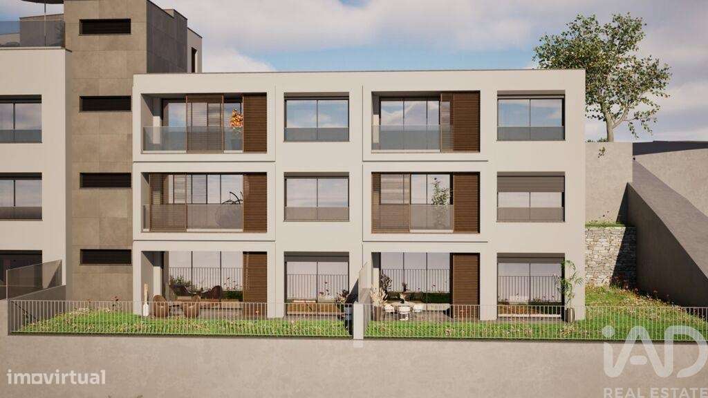 Apartamento T2 em Estreito de Câmara de Lobos de 99,00 m2 - Grande imagem: 4/11