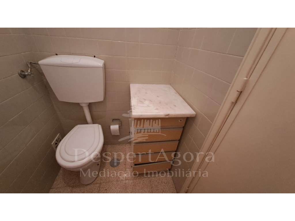 T3 com Garagem Perto da estação e escolas-12