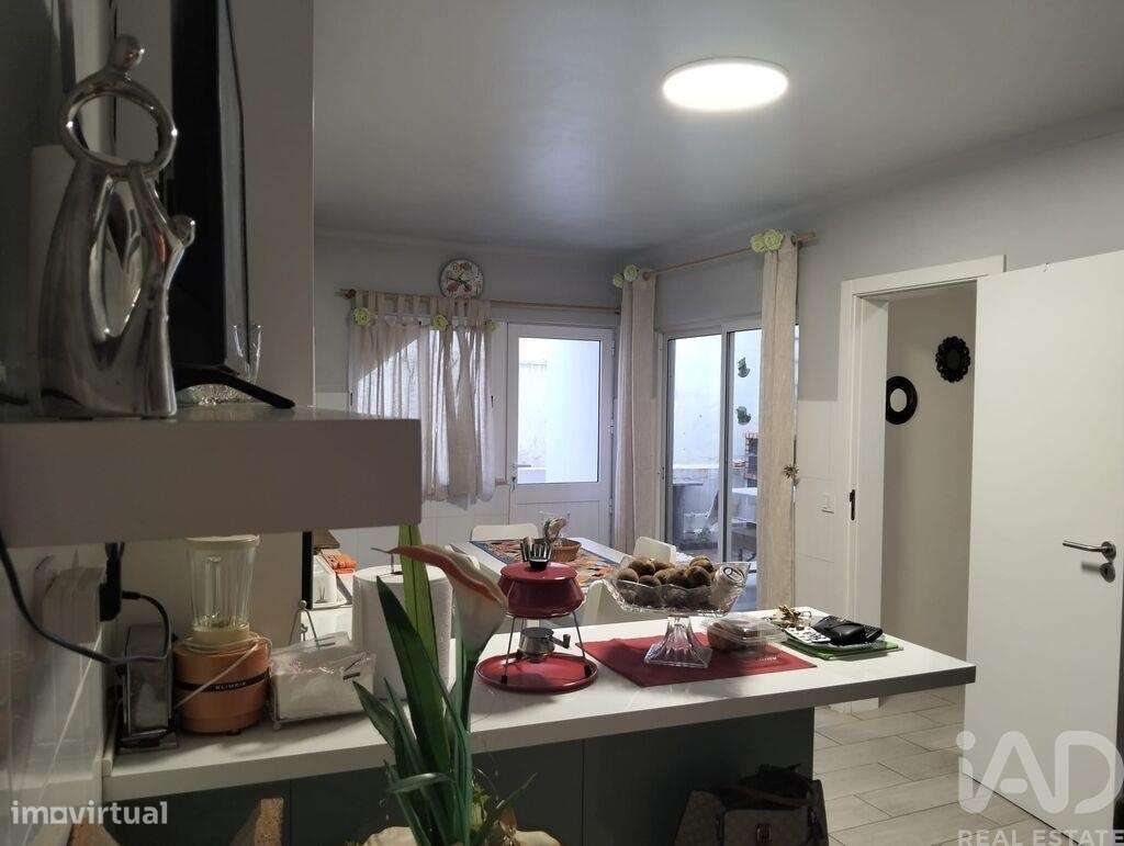 Casa / Villa T3 em São Pedro - Grande imagem: 4/40