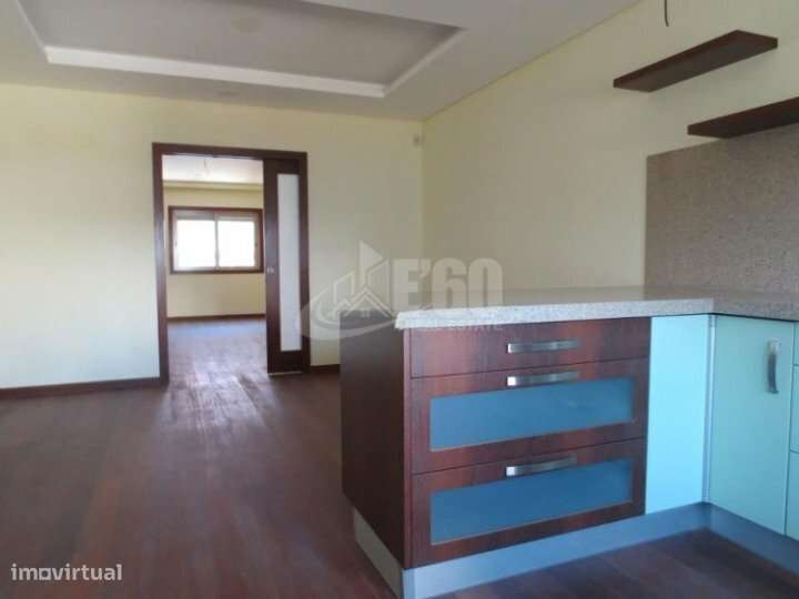 EXCELENTE MORADIA T4 - Grande imagem: 4/21