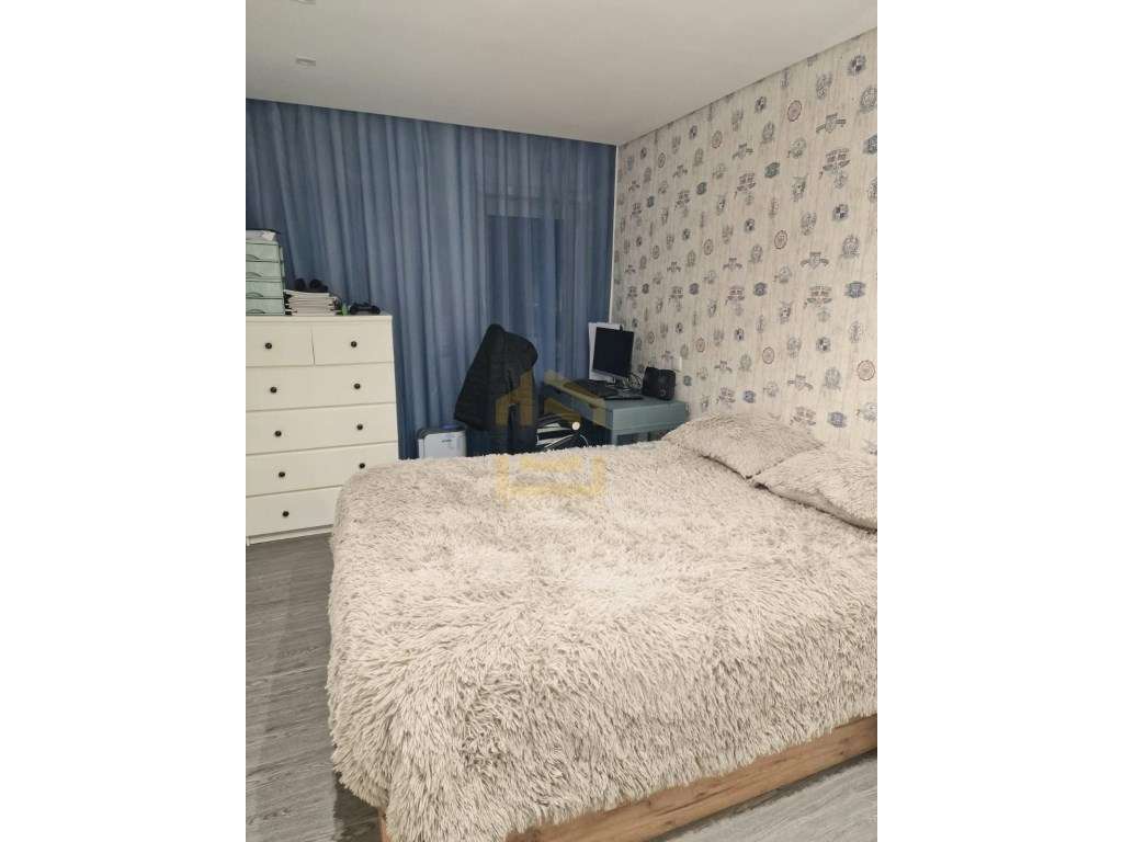 Apartamento T2 Totalmente Renovado com lugar de garagem a 100mt da ...-13